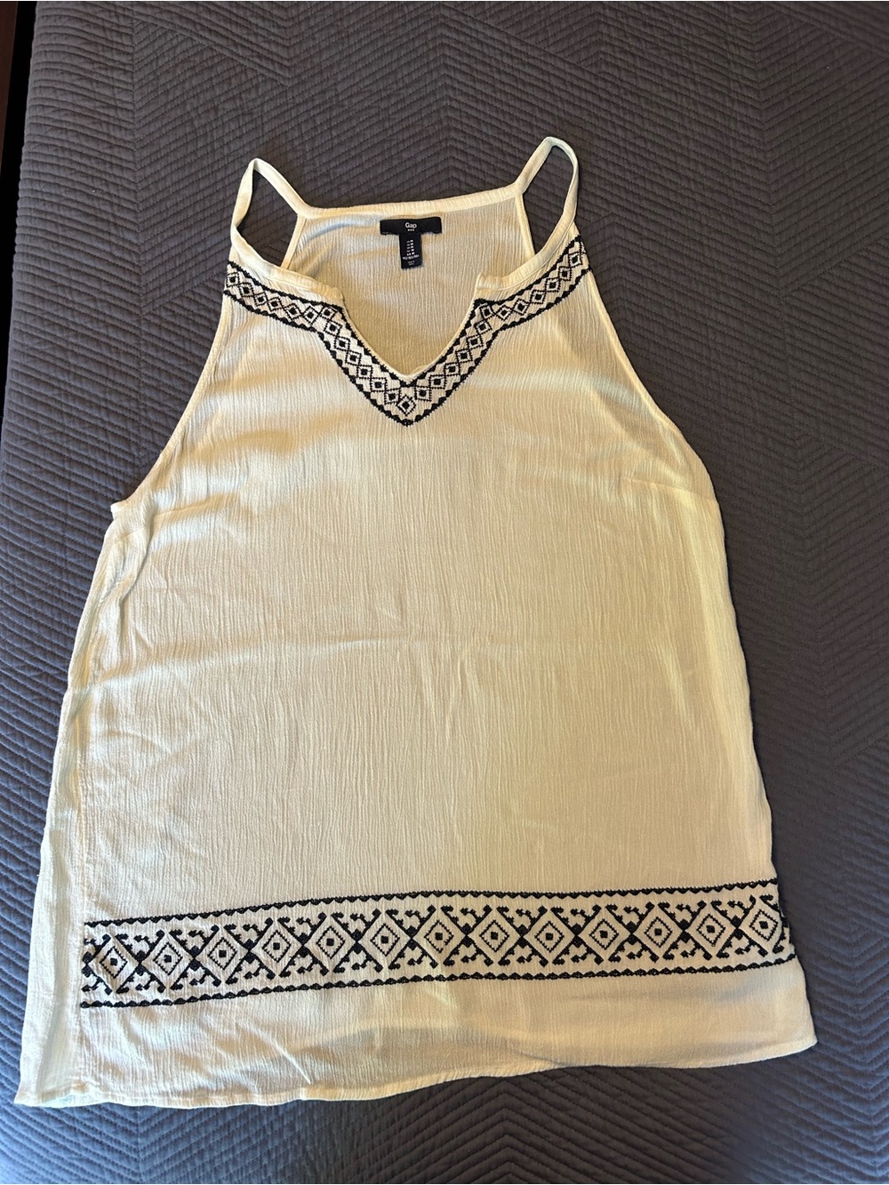 GAP White Embroidered Halter Top M